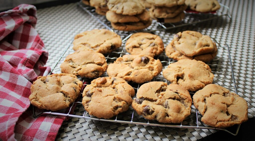 Easy Chocolate Chip Cookies for Kids