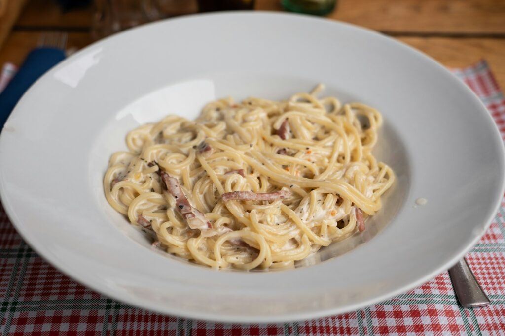 Easy Spaghetti Carbonara Recipe